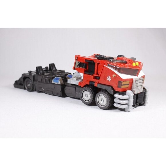 2004 Takara Hasbro Optimus Prime Transformers Autobot - Picture 1 of 12